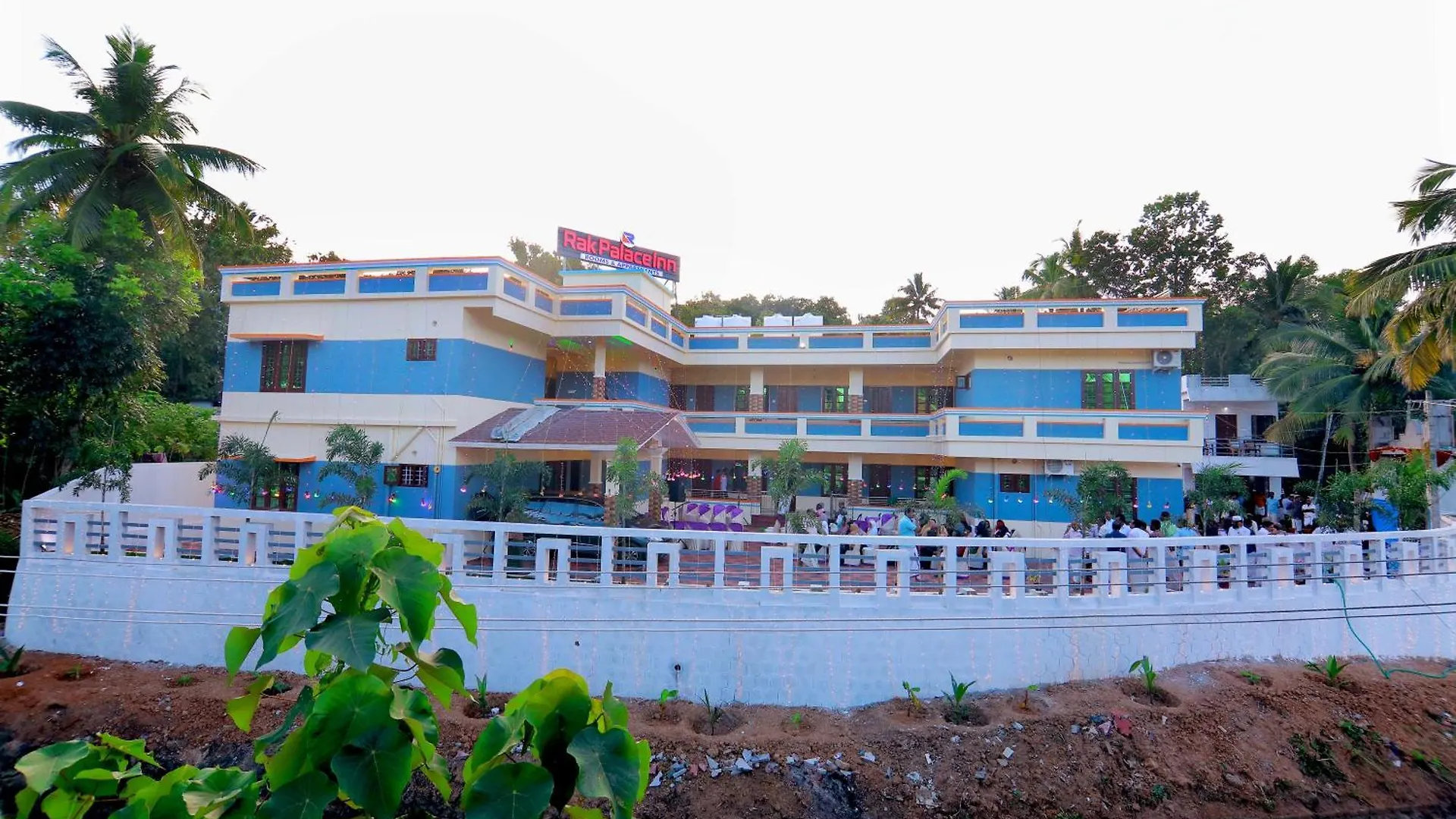 Hotel Rak Palace Inn Ayoor